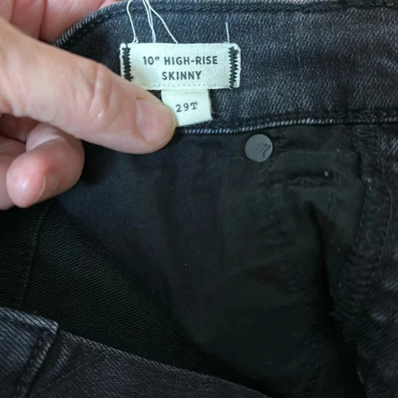 Madewell black  10” high-rise skinny. Size 29T - Picture 4 of 7